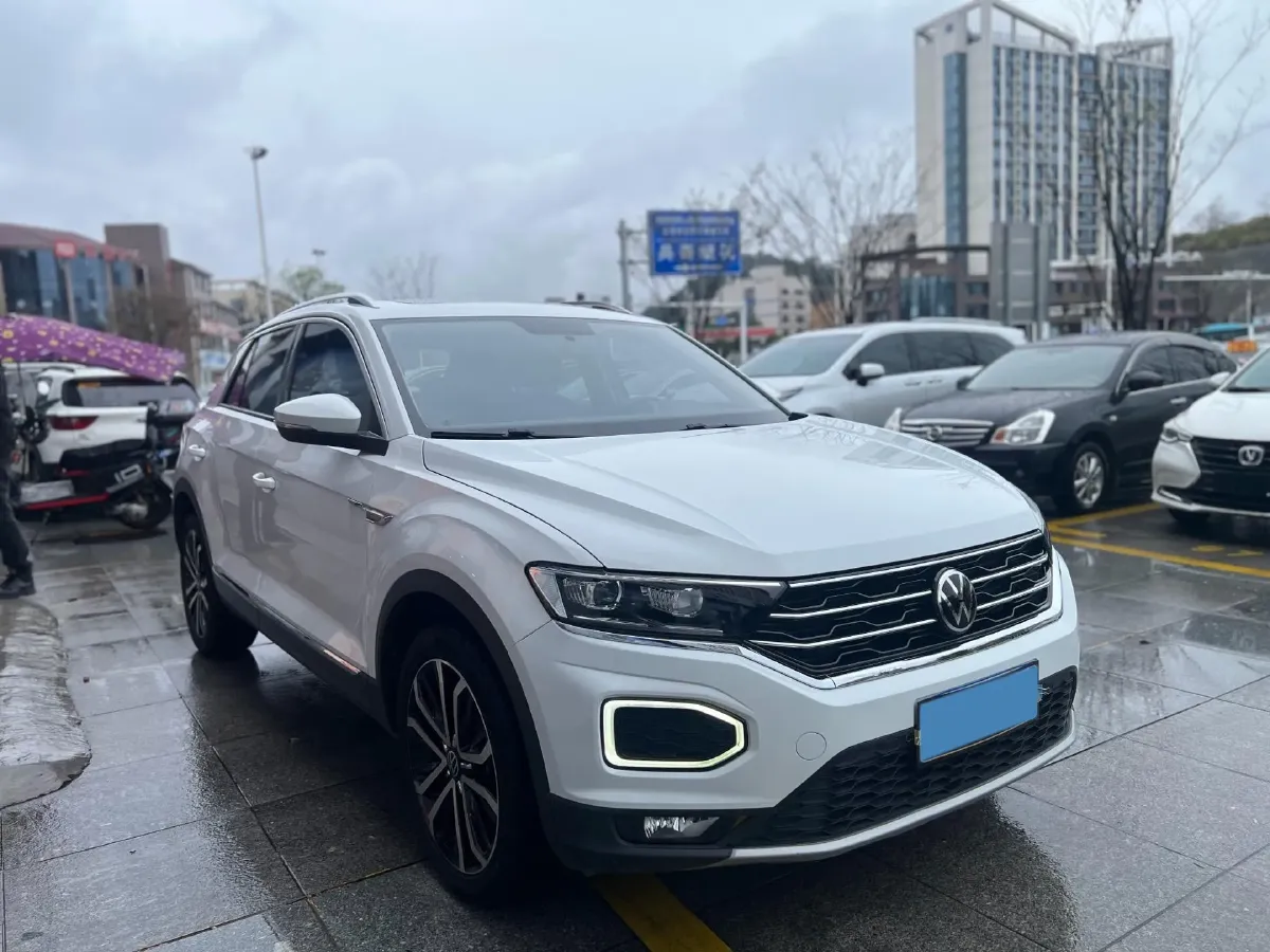 2020 Volkswagen T-Roc 1.4T 150HP L4 7DCT,autocango,china used car exporter,china ev exporter,chinese used car exporter,chinese used ev exporter
