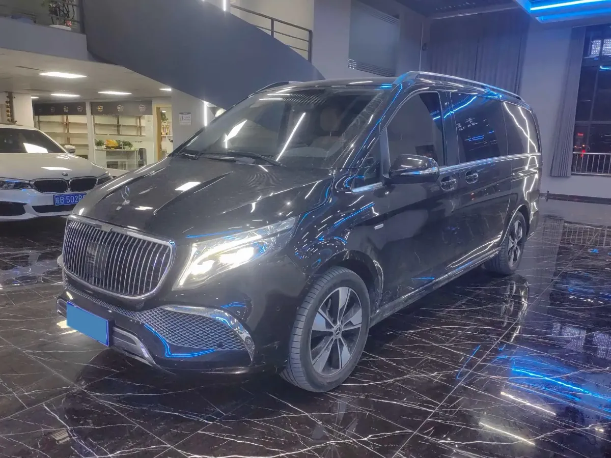 2020 Mercedes-Benz V Class 2.0T 211HP L4 9AT,autocango,china used car exporter,china ev exporter,chinese used car exporter,chinese used ev exporter