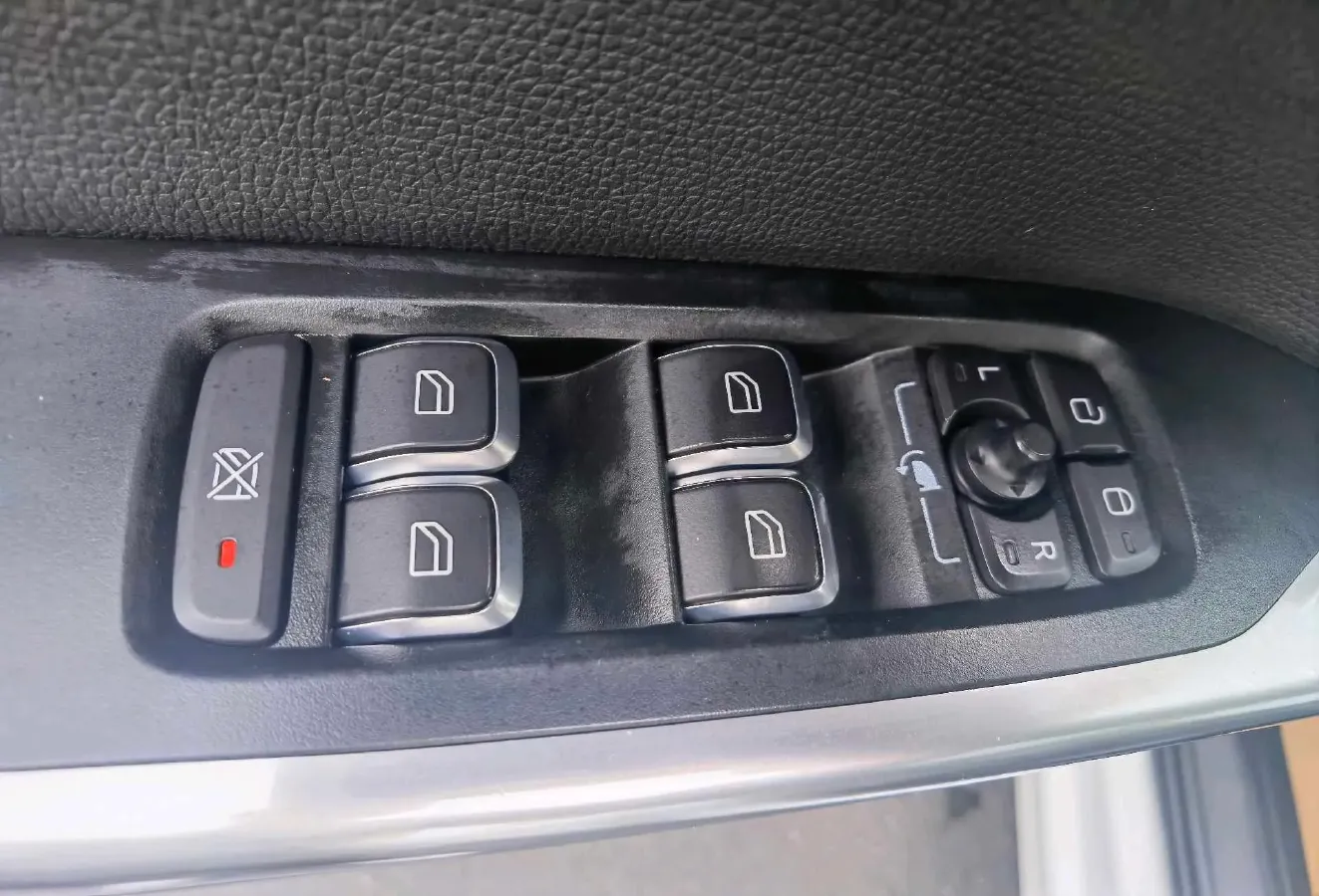 2018 Foton Tunland 2.0T 218HP L4 6AT,autocango,china used car exporter,china ev exporter,chinese used car exporter,chinese used ev exporter