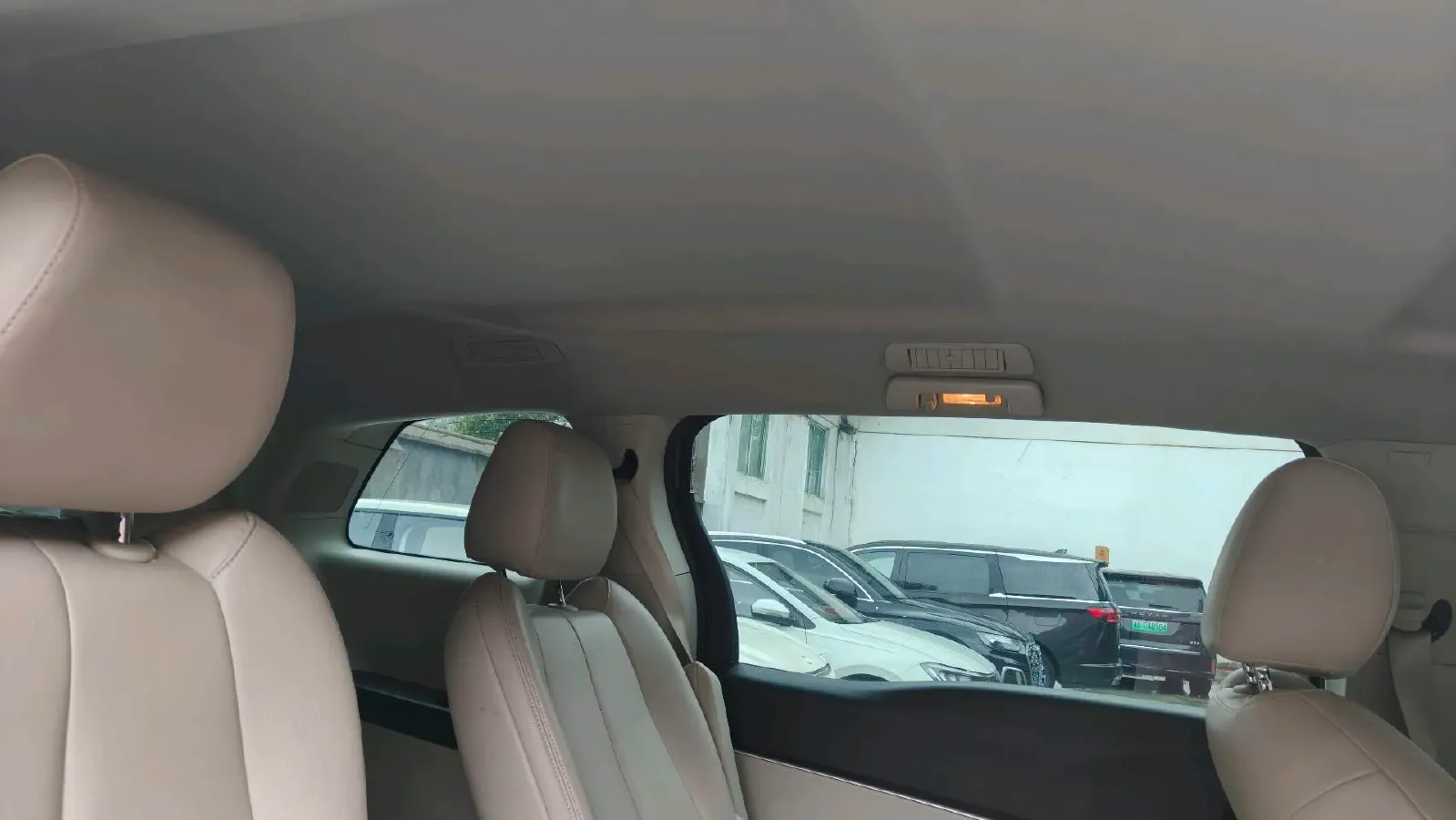 2023 Buick GL8 2.0T 237HP L4 9AT,autocango,china used car exporter,china ev exporter,chinese used car exporter,chinese used ev exporter