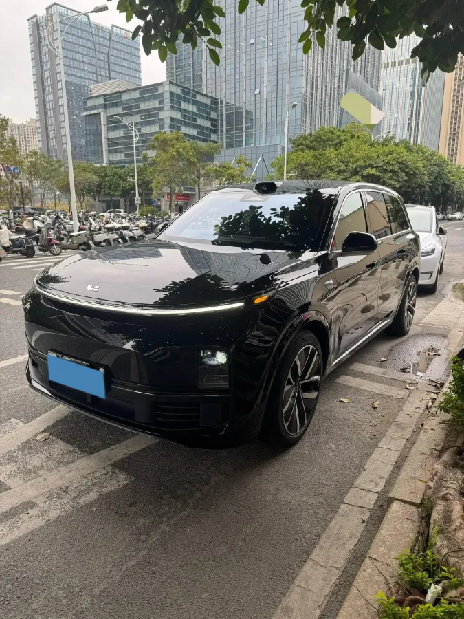 2022 Li L9 Range Extended 154HP REEV 42.6KWH,autocango,china used car exporter,china ev exporter,chinese used car exporter,chinese used ev exporter