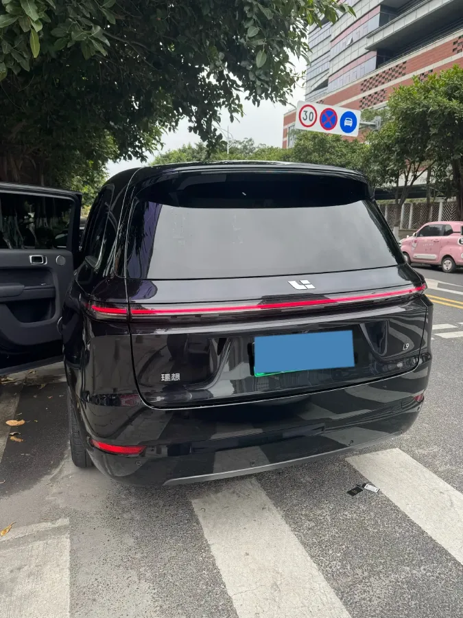2022 Li L9 Range Extended 154HP REEV 42.6KWH,autocango,china used car exporter,china ev exporter,chinese used car exporter,chinese used ev exporter