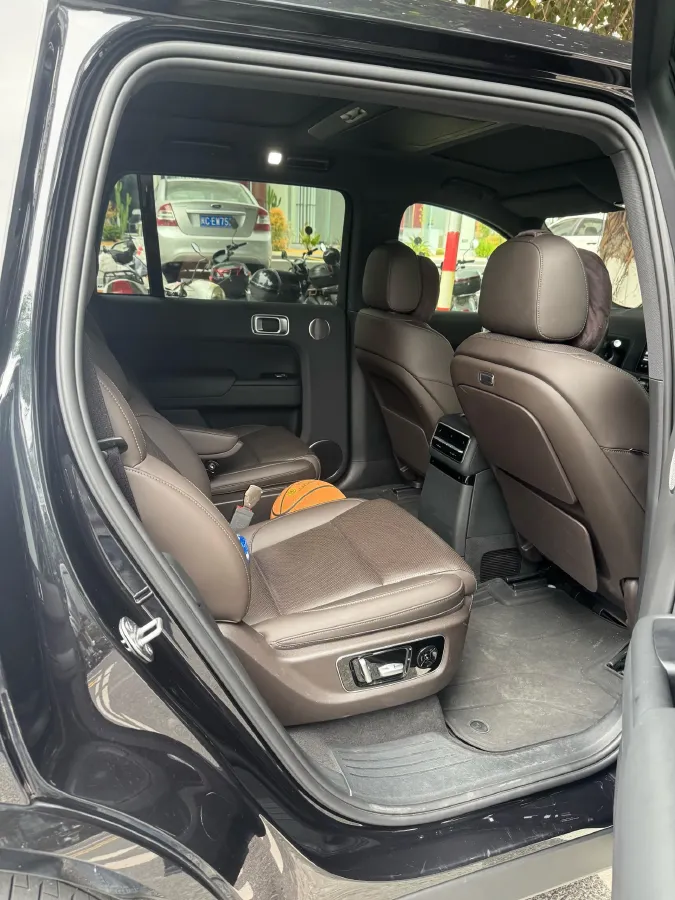 2022 Li L9 Range Extended 154HP REEV 42.6KWH,autocango,china used car exporter,china ev exporter,chinese used car exporter,chinese used ev exporter