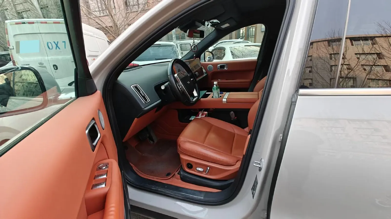 2024 Li L6 Range Extended 154HP L4 REEV 36.8KWH,autocango,china used car exporter,china ev exporter,chinese used car exporter,chinese used ev exporter