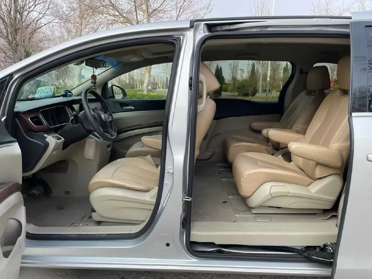 2018 Buick GL8 2.0T 260HP L4 6AT,autocango,china used car exporter,china ev exporter,chinese used car exporter,chinese used ev exporter