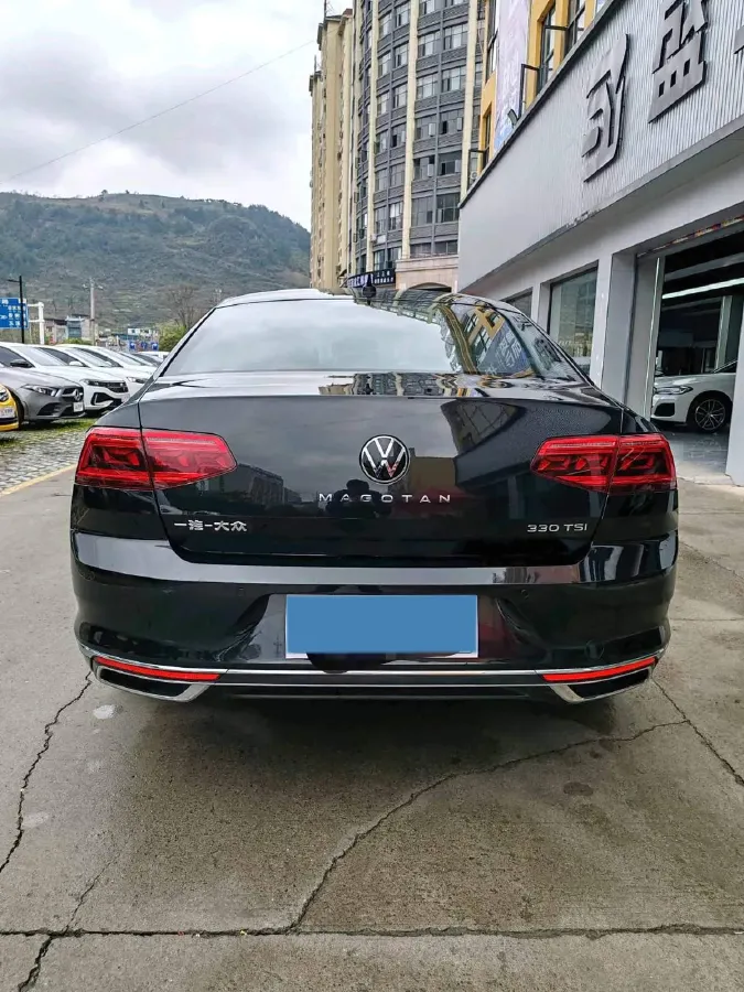 2020 Volkswagen Magotan 2.0T 186HP L4 7DCT,autocango,china used car exporter,china ev exporter,chinese used car exporter,chinese used ev exporter
