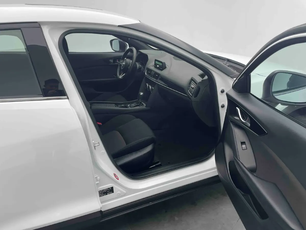 2021 Mazda CX-4 2.0L 158HP L4 6AT,autocango,china used car exporter,china ev exporter,chinese used car exporter,chinese used ev exporter