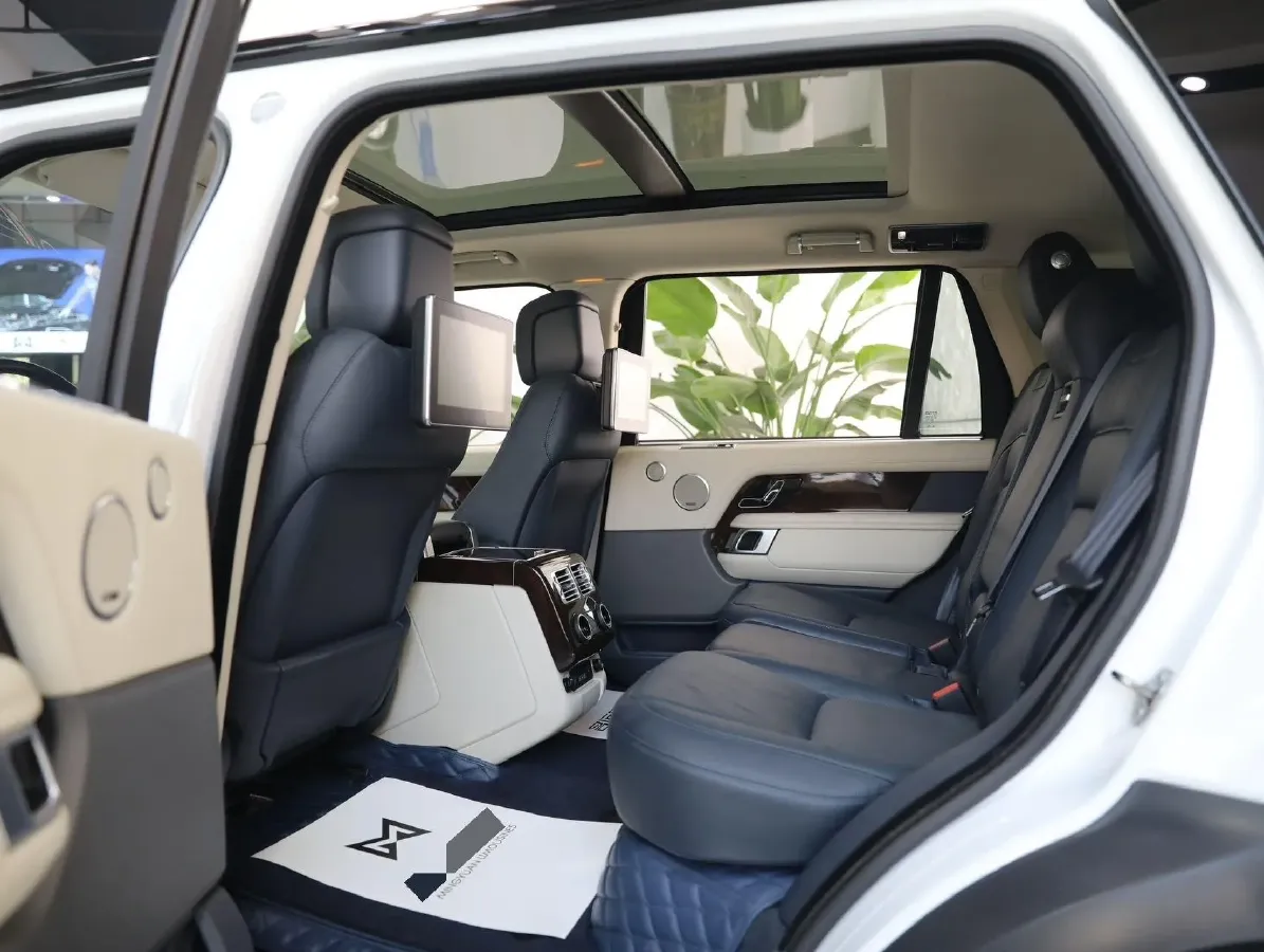 2021 Land Rover Range Rover 3.0T 400HP L6 8AT,autocango,china used car exporter,china ev exporter,chinese used car exporter,chinese used ev exporter