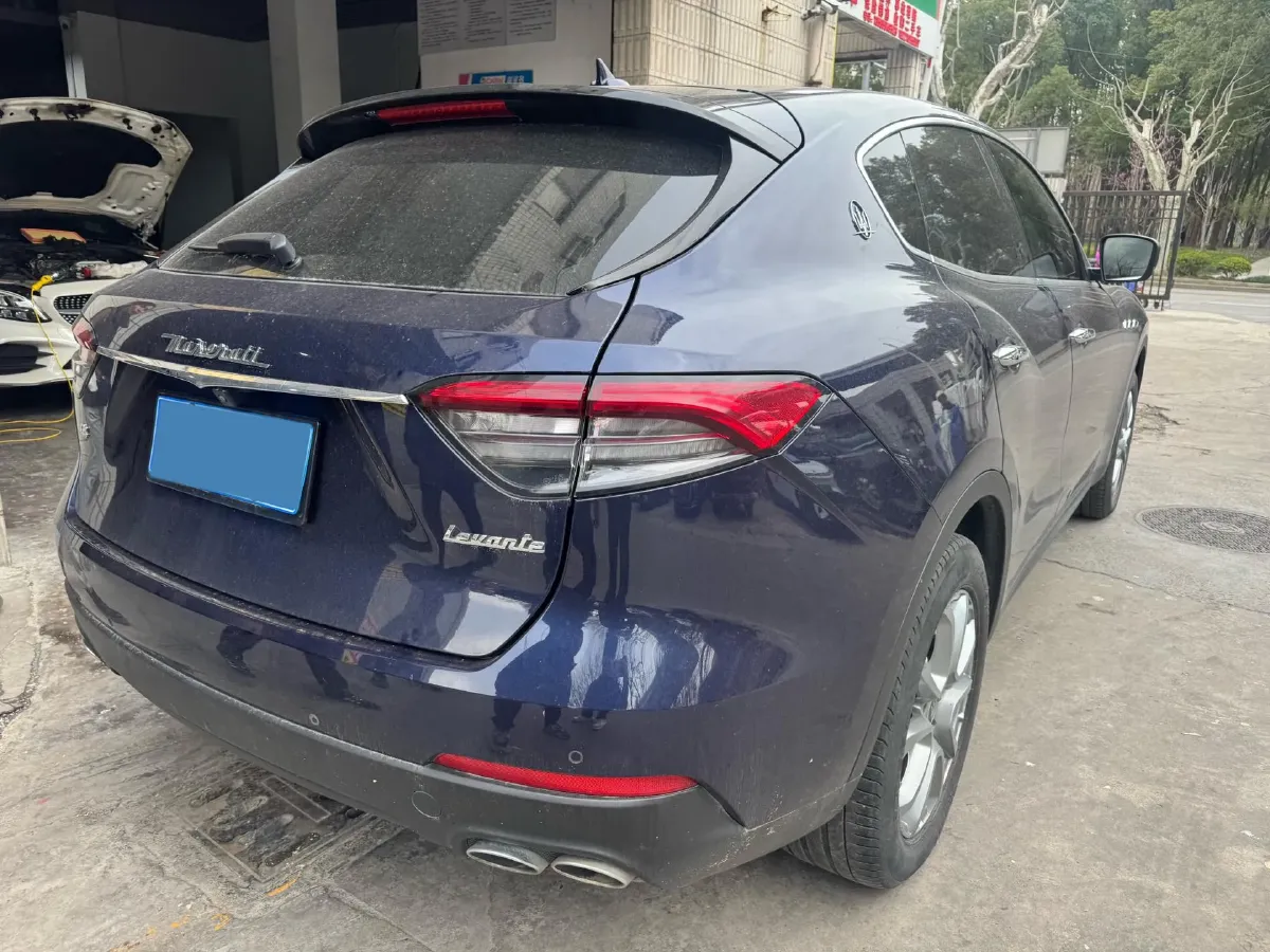 2021 Maserati Levante 3.0T 350HP V6 8AT,autocango,china used car exporter,china ev exporter,chinese used car exporter,chinese used ev exporter