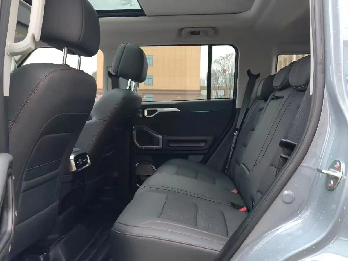 2023 Jetour Traveller 2.0T 254HP L4 7DCT,autocango,china used car exporter,china ev exporter,chinese used car exporter,chinese used ev exporter