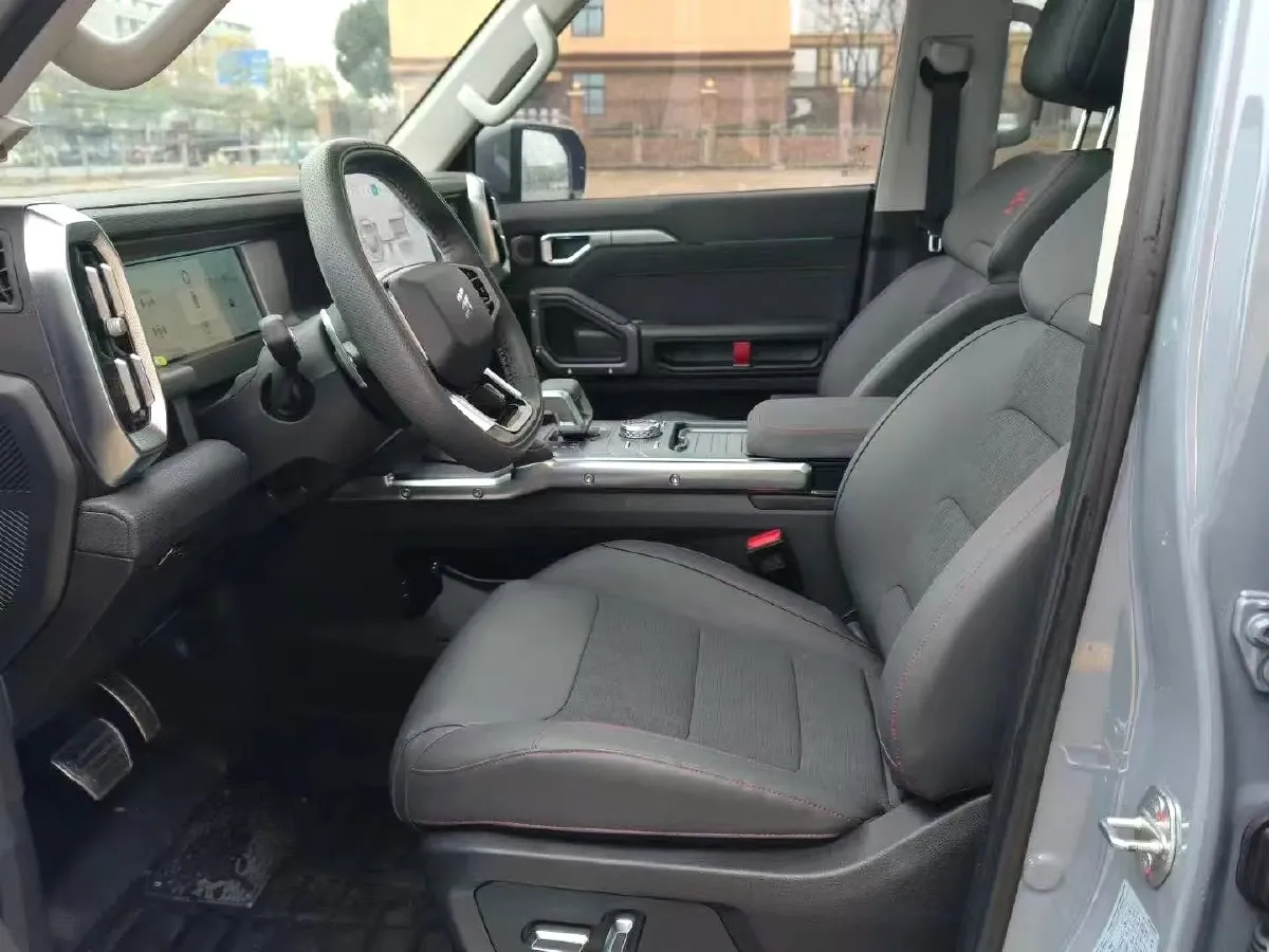 2023 Jetour Traveller 2.0T 254HP L4 7DCT,autocango,china used car exporter,china ev exporter,chinese used car exporter,chinese used ev exporter