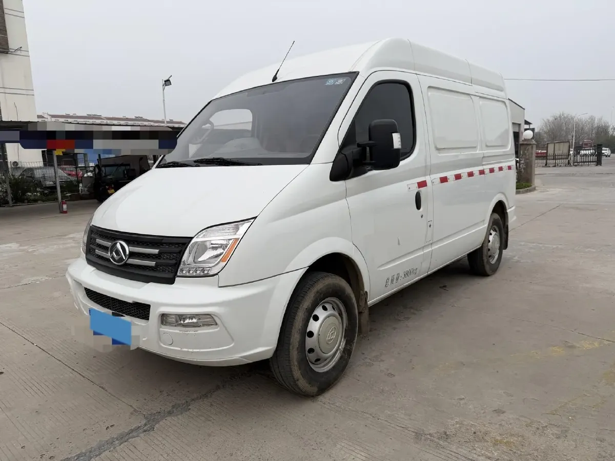 2021 MAXUS XinTu V80 2.0T 127HP L4 6MT,autocango,china used car exporter,china ev exporter,chinese used car exporter,chinese used ev exporter