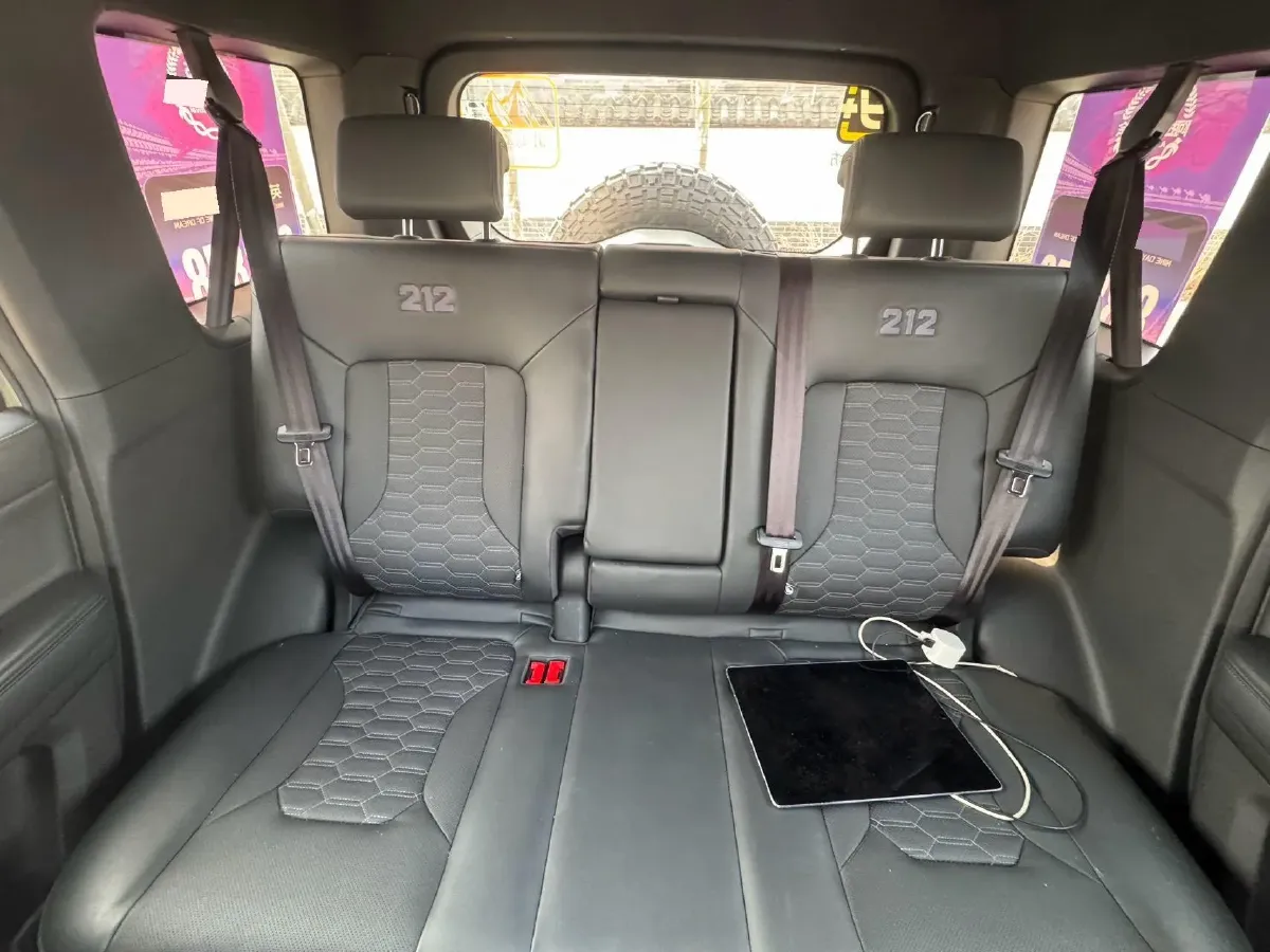 2024 212 212 T01 2.0T 252HP L4 8AT,autocango,china used car exporter,china ev exporter,chinese used car exporter,chinese used ev exporter