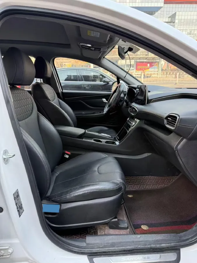 2021 Toyota RAV4 2.5L 178HP L4 E-CVT Hybrid,autocango,china used car exporter,china ev exporter,chinese used car exporter,chinese used ev exporter