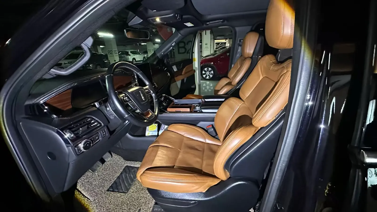 2020 Lincoln Navigator 3.5T 388HP V6 10AT,autocango,china used car exporter,china ev exporter,chinese used car exporter,chinese used ev exporter