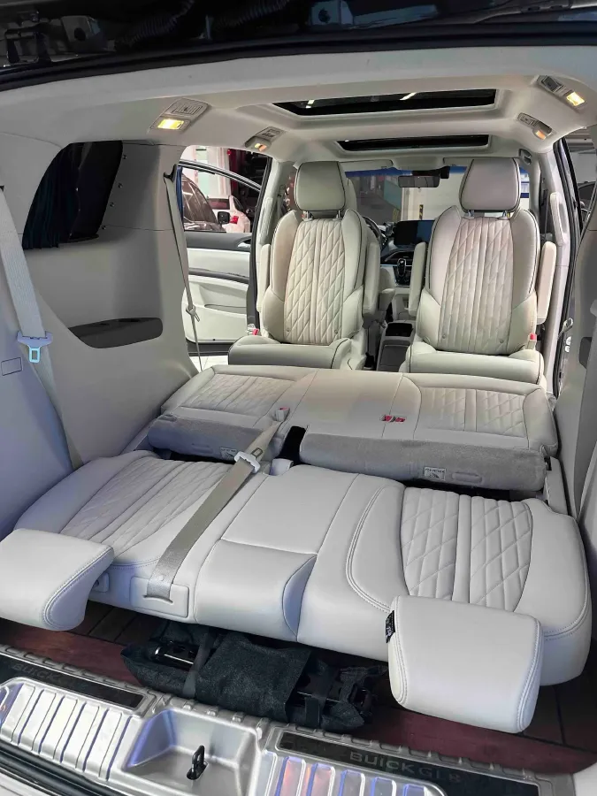 2022 Buick GL8 2.0T 237HP L4 9AT,autocango,china used car exporter,china ev exporter,chinese used car exporter,chinese used ev exporter