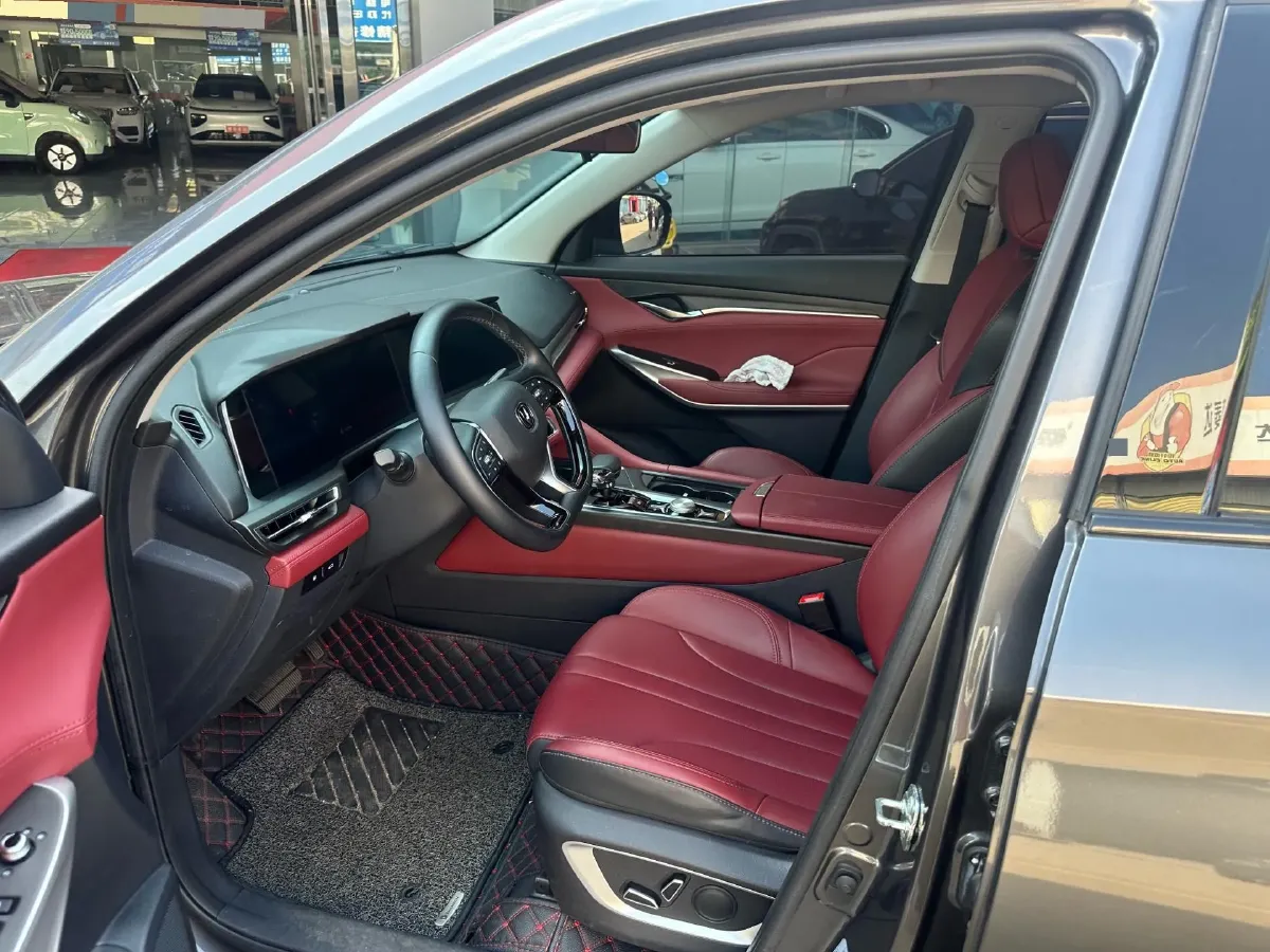 2021 ChangAn CS75 Plus 1.5T 178HP L4 6AT,autocango,china used car exporter,china ev exporter,chinese used car exporter,chinese used ev exporter