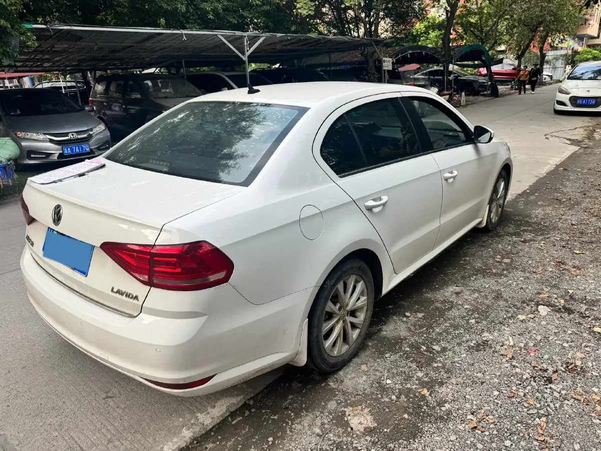 2017 Volkswagen Lavida 1.6L 110HP L4 6AT,autocango,china used car exporter,china ev exporter,chinese used car exporter,chinese used ev exporter