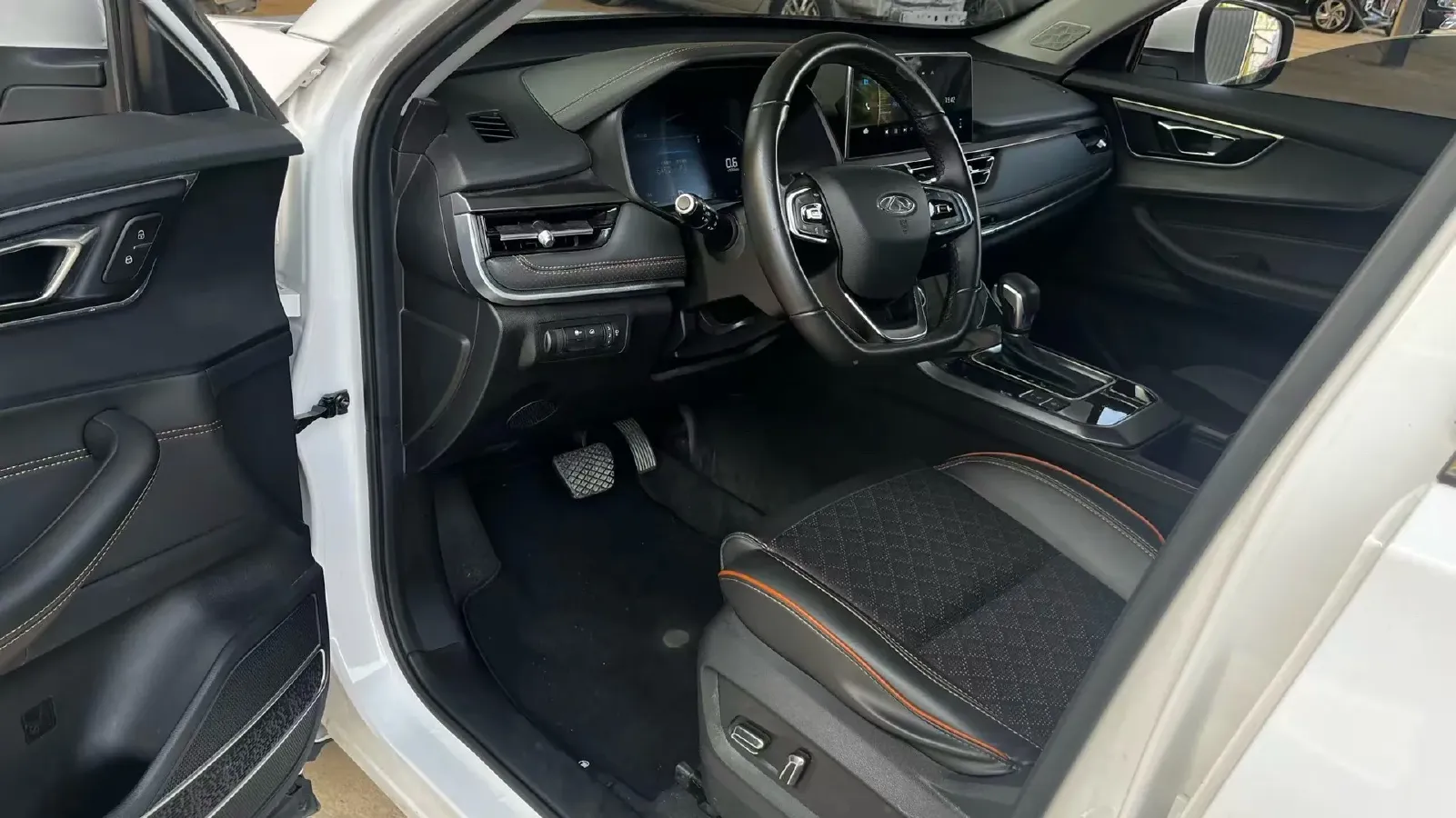 2021 Chery Tiggo 7 Plus 1.5T 156HP L4 CVT,autocango,china used car exporter,china ev exporter,chinese used car exporter,chinese used ev exporter