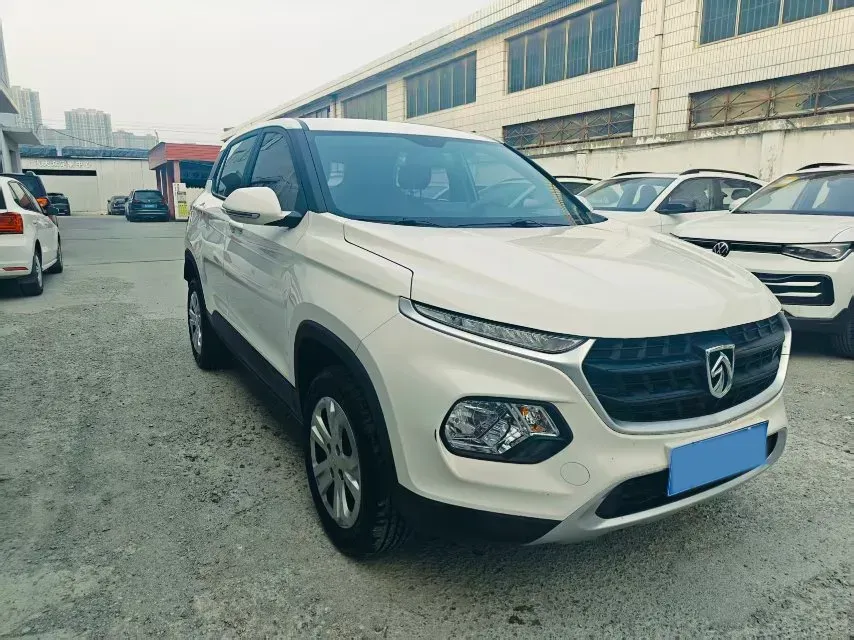 2021 BaoJun 510 1.5L 99HP L4 6MT,autocango,china used car exporter,china ev exporter,chinese used car exporter,chinese used ev exporter