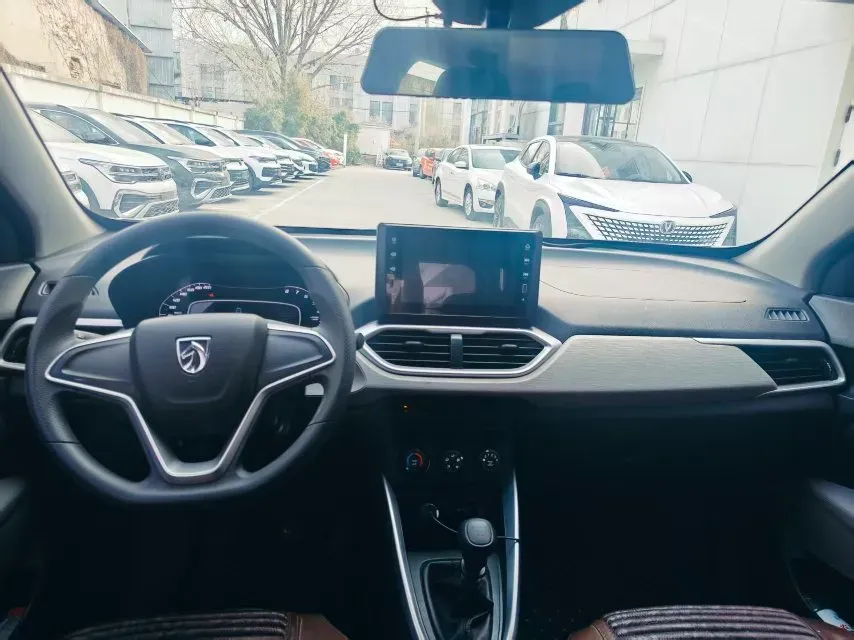 2021 BaoJun 510 1.5L 99HP L4 6MT,autocango,china used car exporter,china ev exporter,chinese used car exporter,chinese used ev exporter