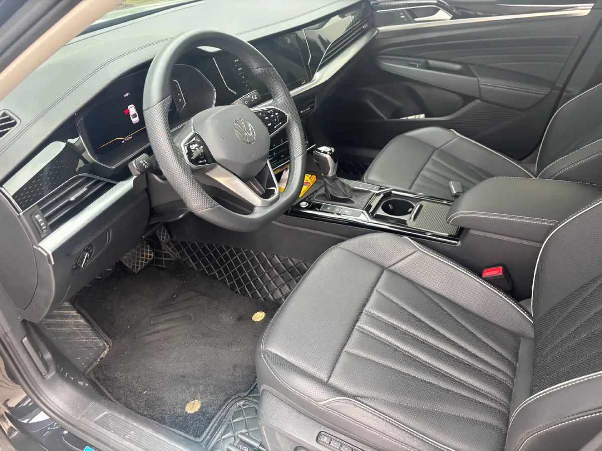 2024 Volkswagen Passat 2.0T 220HP L4 7DCT,autocango,china used car exporter,china ev exporter,chinese used car exporter,chinese used ev exporter