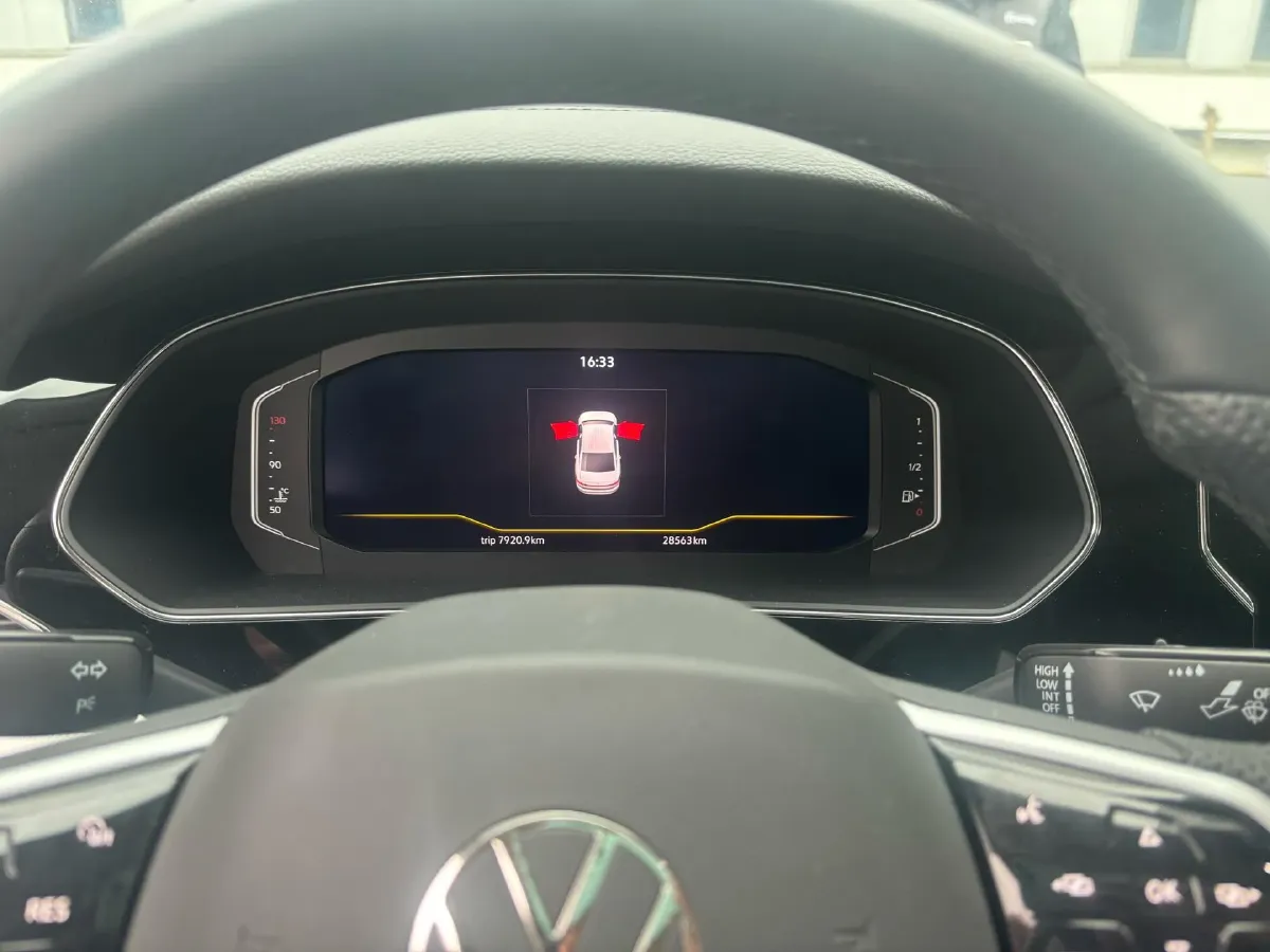 2024 Volkswagen Passat 2.0T 220HP L4 7DCT,autocango,china used car exporter,china ev exporter,chinese used car exporter,chinese used ev exporter