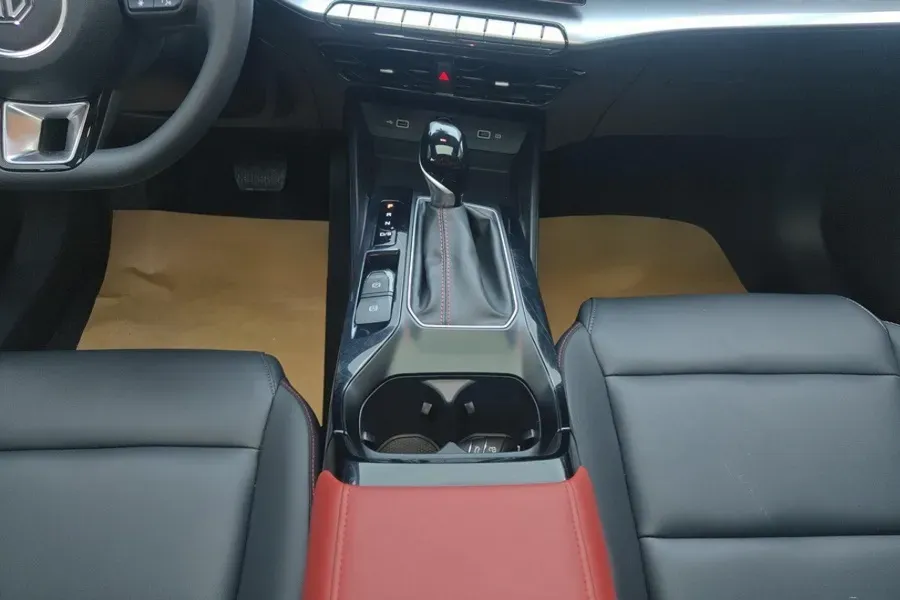 2023 MG 5 1.5L 129HP L4 CVT,autocango,china used car exporter,china ev exporter,chinese used car exporter,chinese used ev exporter