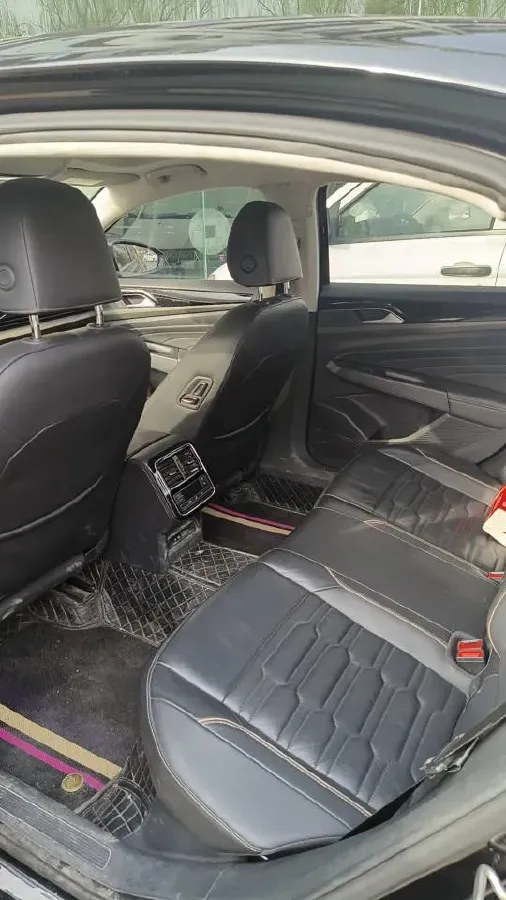 2020 Volkswagen Passat 2.0T 186HP L4 7DCT,autocango,china used car exporter,china ev exporter,chinese used car exporter,chinese used ev exporter