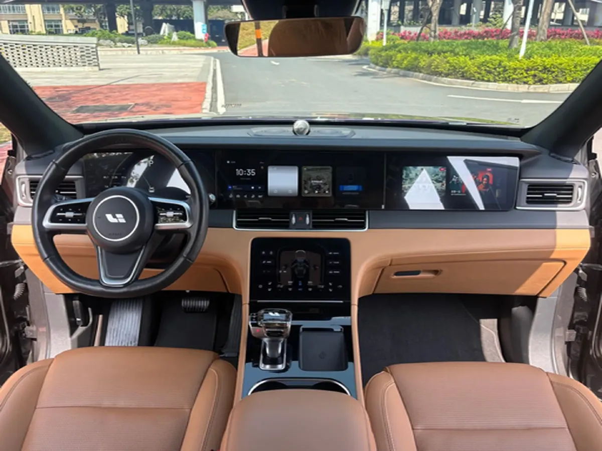 2021 Li ONE Range Extended 131HP REEV 40.5KWH,autocango,china used car exporter,china ev exporter,chinese used car exporter,chinese used ev exporter