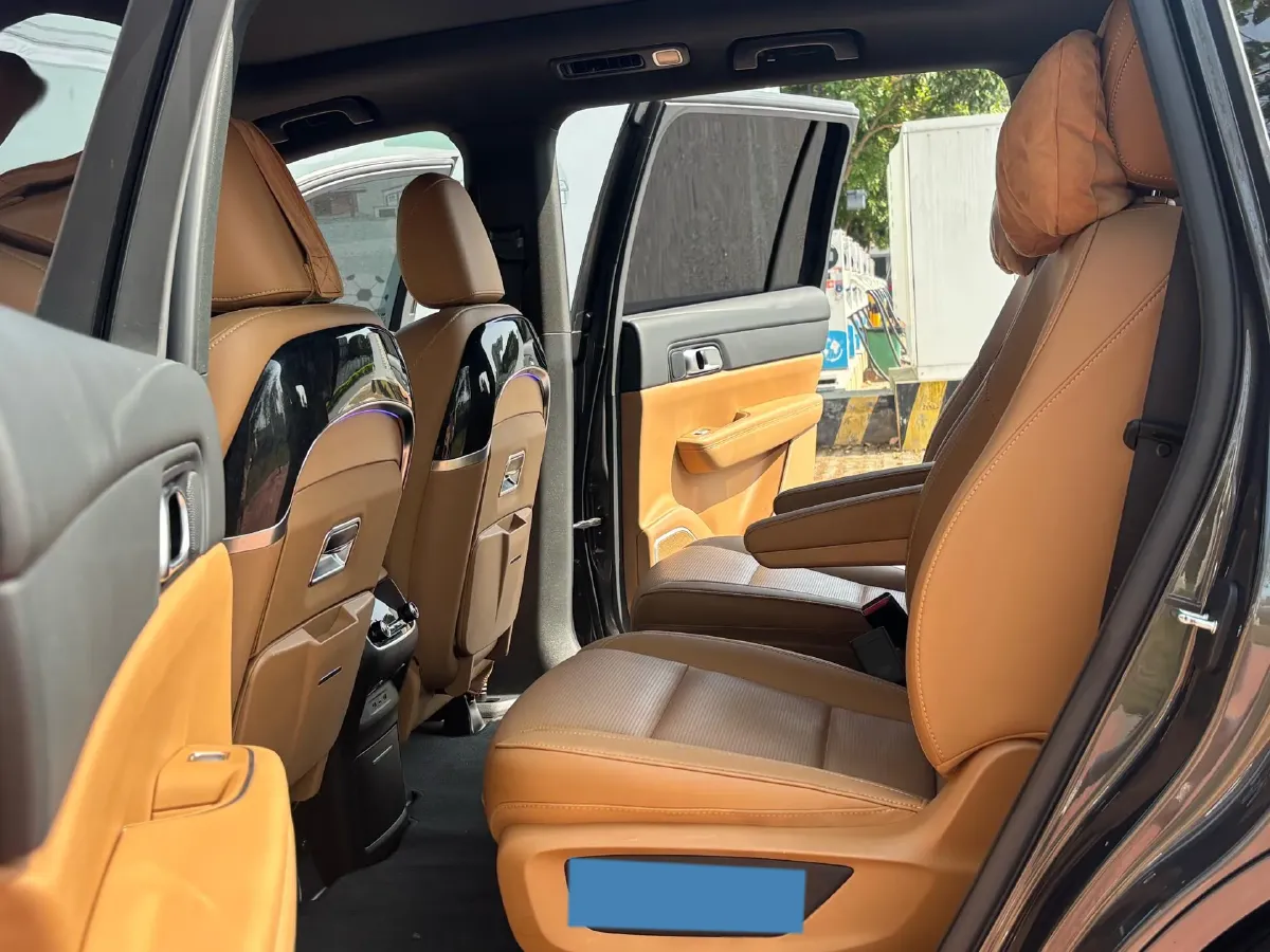 2021 Li ONE Range Extended 131HP REEV 40.5KWH,autocango,china used car exporter,china ev exporter,chinese used car exporter,chinese used ev exporter