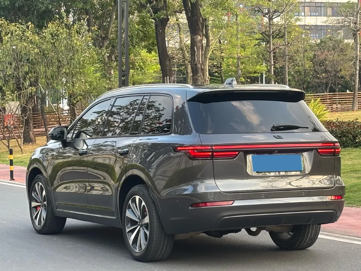 2021 Li ONE Range Extended 131HP REEV 40.5KWH,autocango,china used car exporter,china ev exporter,chinese used car exporter,chinese used ev exporter