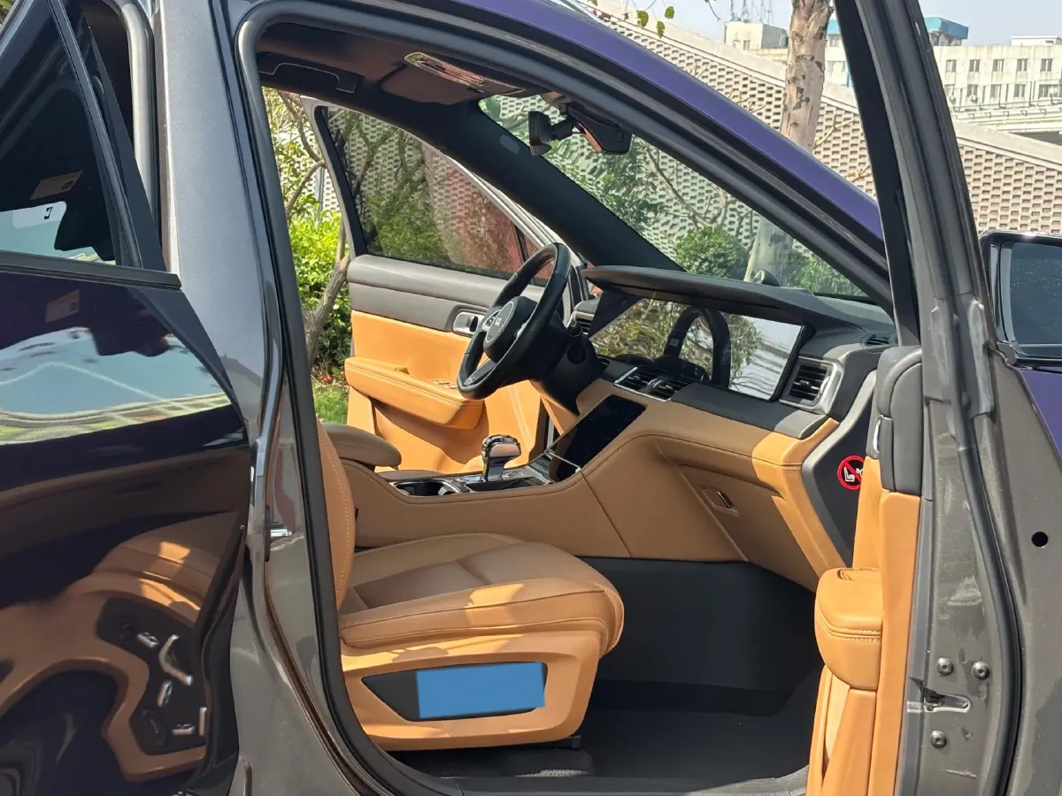 2021 Li ONE Range Extended 131HP REEV 40.5KWH,autocango,china used car exporter,china ev exporter,chinese used car exporter,chinese used ev exporter