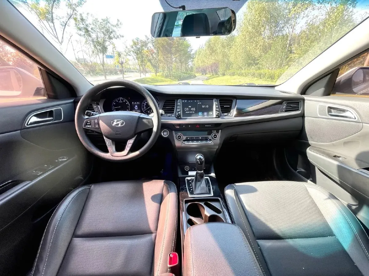 2017 Hyundai Mistra 1.6T 175HP L4 7DCT,autocango,china used car exporter,china ev exporter,chinese used car exporter,chinese used ev exporter