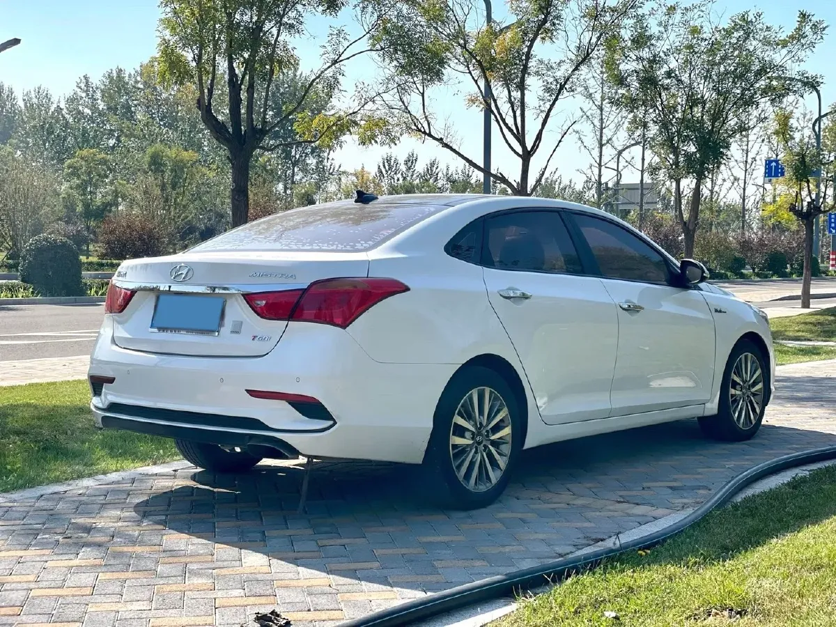 2017 Hyundai Mistra 1.6T 175HP L4 7DCT,autocango,china used car exporter,china ev exporter,chinese used car exporter,chinese used ev exporter