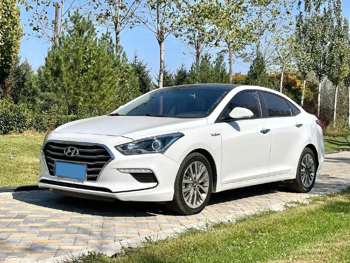2017 Hyundai Mistra 1.6T 175HP L4 7DCT,autocango,china used car exporter,china ev exporter,chinese used car exporter,chinese used ev exporter