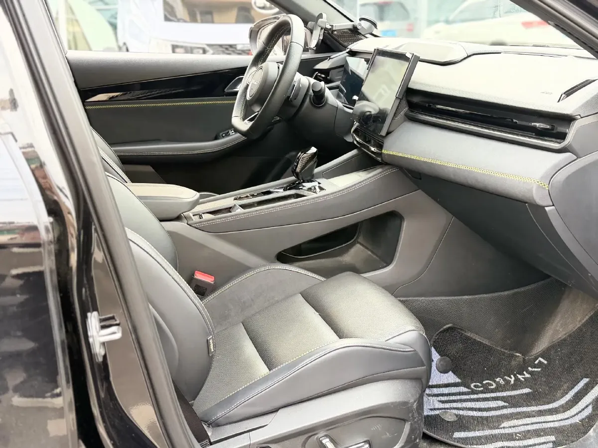 2023 MAXUS G50 1.5T 181HP L4 7DCT,autocango,china used car exporter,china ev exporter,chinese used car exporter,chinese used ev exporter