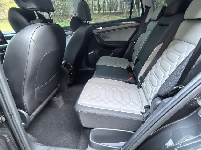 2023 Volkswagen Tayron 2.0T 186HP L4 7DCT,autocango,china used car exporter,china ev exporter,chinese used car exporter,chinese used ev exporter