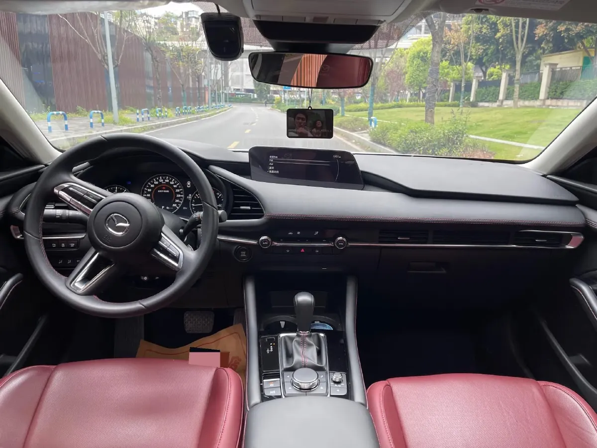 2023 Mazda 3 Axela 2.0L 158HP L4 6AT,autocango,china used car exporter,china ev exporter,chinese used car exporter,chinese used ev exporter
