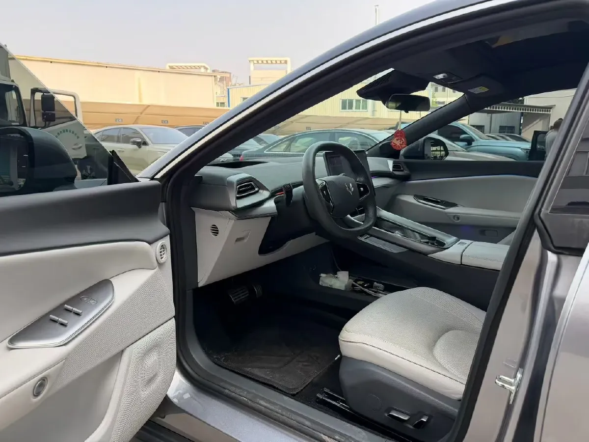 2025 ARCFOX αS5 BEV,autocango,china used car exporter,china ev exporter,chinese used car exporter,chinese used ev exporter