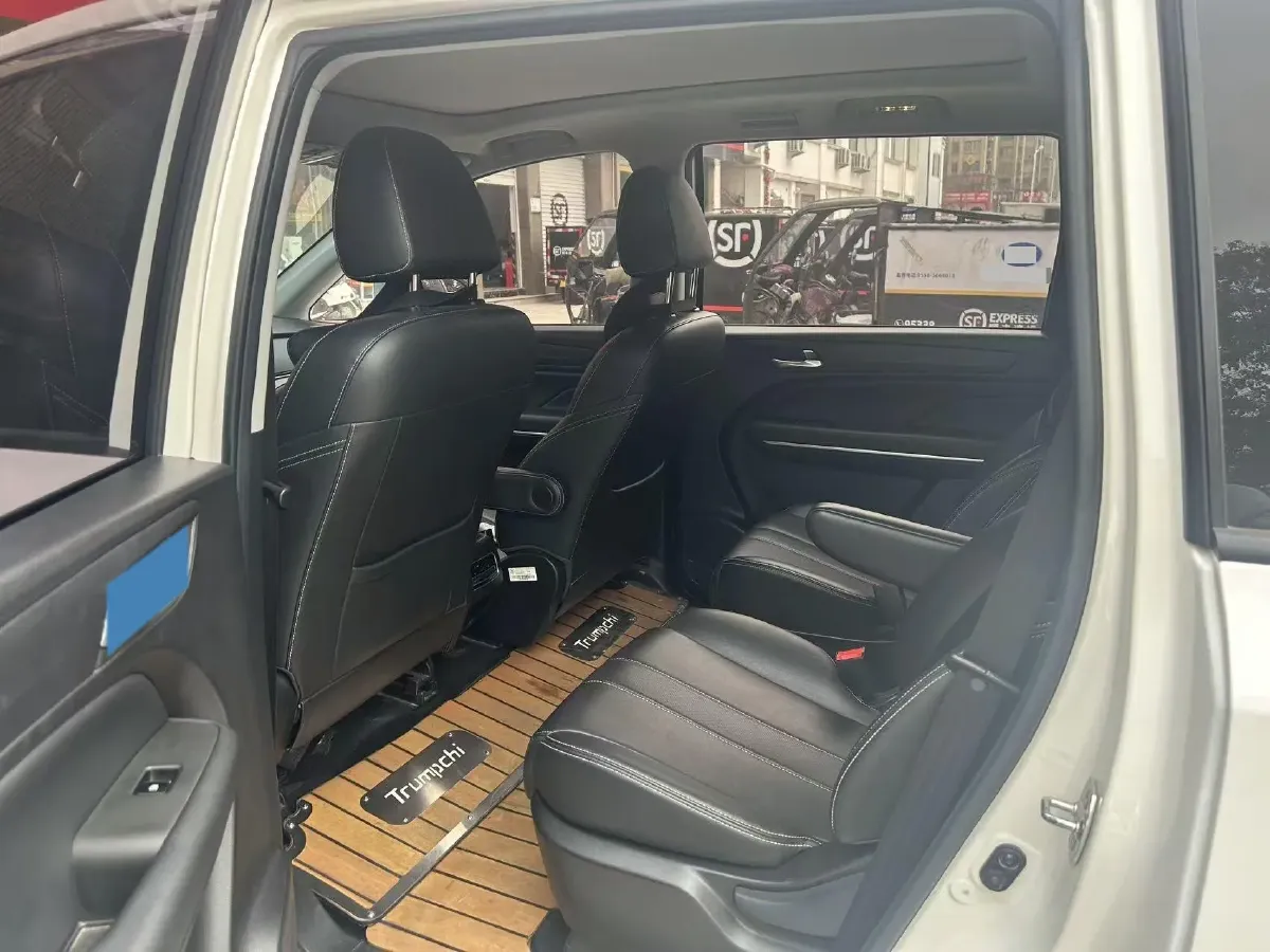 2021 GAC Trumpchi M6 1.5T 169HP L4 7DCT,autocango,china used car exporter,china ev exporter,chinese used car exporter,chinese used ev exporter