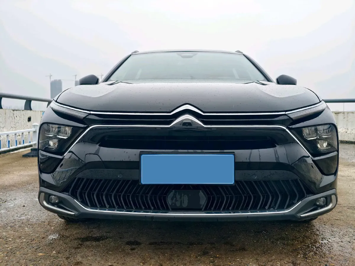 2021 Citroen C5 X 1.6T 175HP L4 8AT,autocango,china used car exporter,china ev exporter,chinese used car exporter,chinese used ev exporter