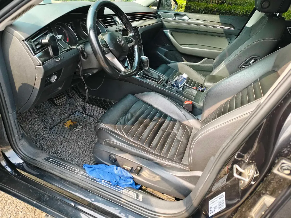 2020 Volkswagen Magotan 2.0T 186HP L4 7DCT,autocango,china used car exporter,china ev exporter,chinese used car exporter,chinese used ev exporter