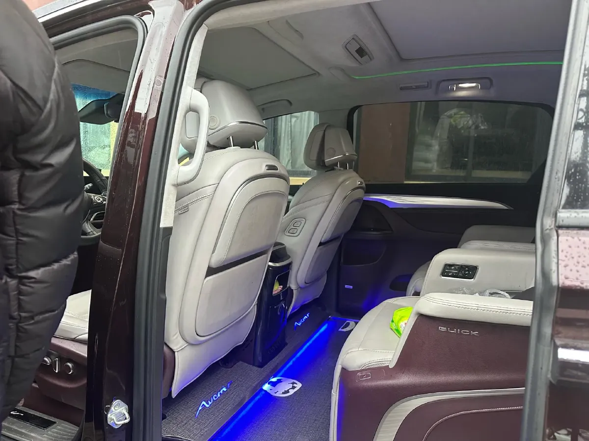 2022 Buick GL8 2.0T 237HP L4 9AT,autocango,china used car exporter,china ev exporter,chinese used car exporter,chinese used ev exporter