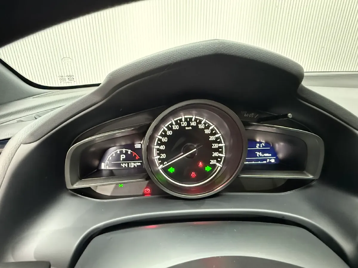 2021 Mazda CX-4 2.0L 158HP L4 6AT,autocango,china used car exporter,china ev exporter,chinese used car exporter,chinese used ev exporter