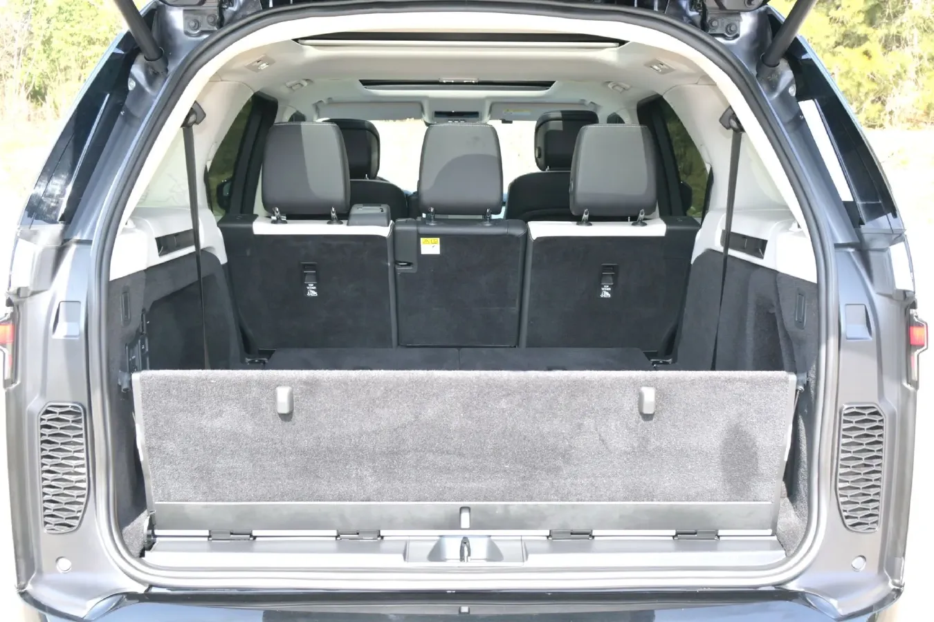 2024 Land Rover Discovery 3.0T 360HP L6 8AT,autocango,china used car exporter,china ev exporter,chinese used car exporter,chinese used ev exporter