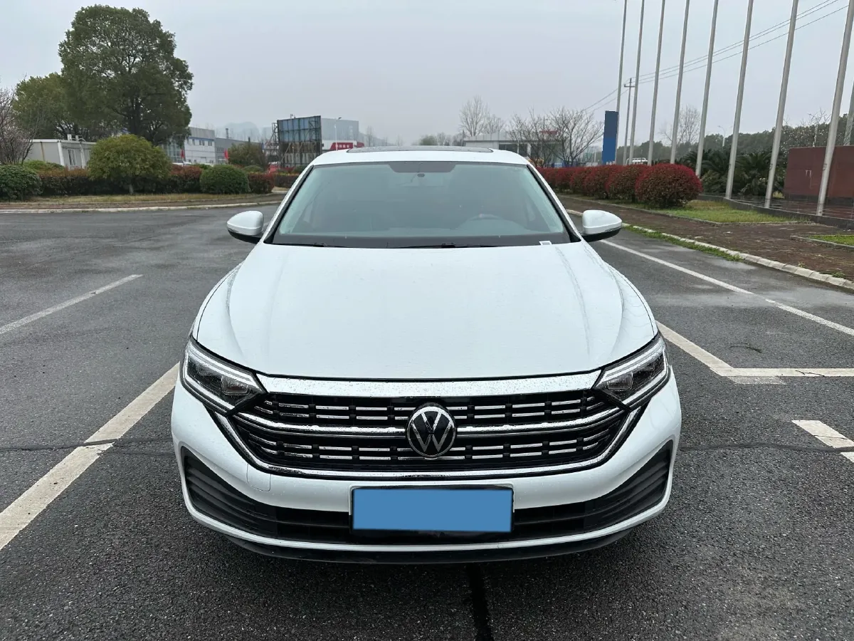 2025 Volkswagen Sagitar 1.2T 116HP L4 7DCT,autocango,china used car exporter,china ev exporter,chinese used car exporter,chinese used ev exporter