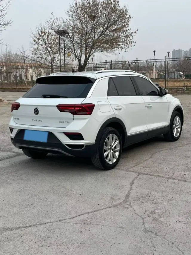 2022 Volkswagen T-Roc 1.4T 150HP L4 7DCT,autocango,china used car exporter,china ev exporter,chinese used car exporter,chinese used ev exporter