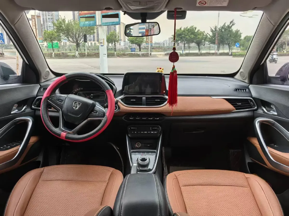 2019 Yema BoJun 1.5L 112HP L4 5MT,autocango,china used car exporter,china ev exporter,chinese used car exporter,chinese used ev exporter