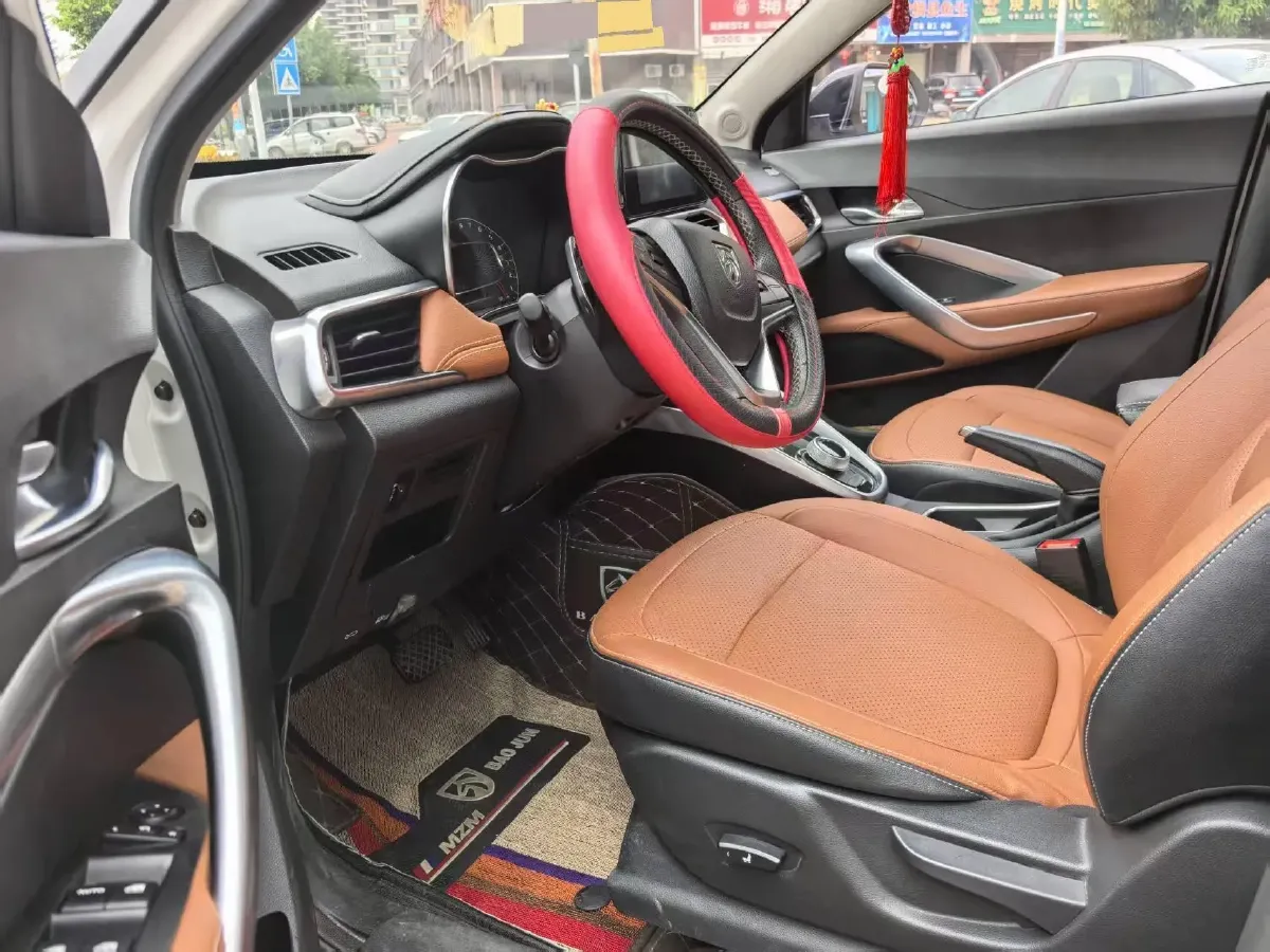 2019 Yema BoJun 1.5L 112HP L4 5MT,autocango,china used car exporter,china ev exporter,chinese used car exporter,chinese used ev exporter